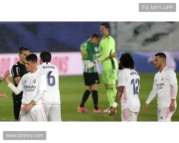 巴萨西甲争冠主动权生变,竞争格局逐步反映形势波动 巴萨西甲争冠主动权生变,竞争格局逐步反映形势波动