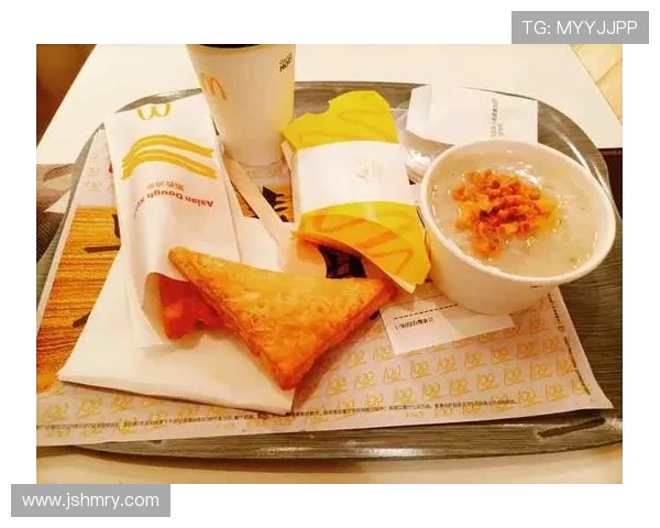 何卓佳这日常咋和我们不一样，光是早餐的钱就够我一个月花了吧？